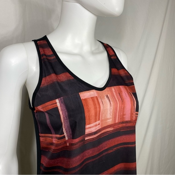 Mossimo Hi-Low Back Contrast Tank - Picture 2 of 8